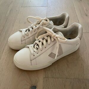 Veja campo sneakers